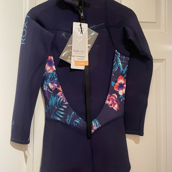 Roxy Springsuit - Picture 2 of 4